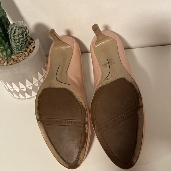 Nine West Low Pumps - Picture 5 of 8